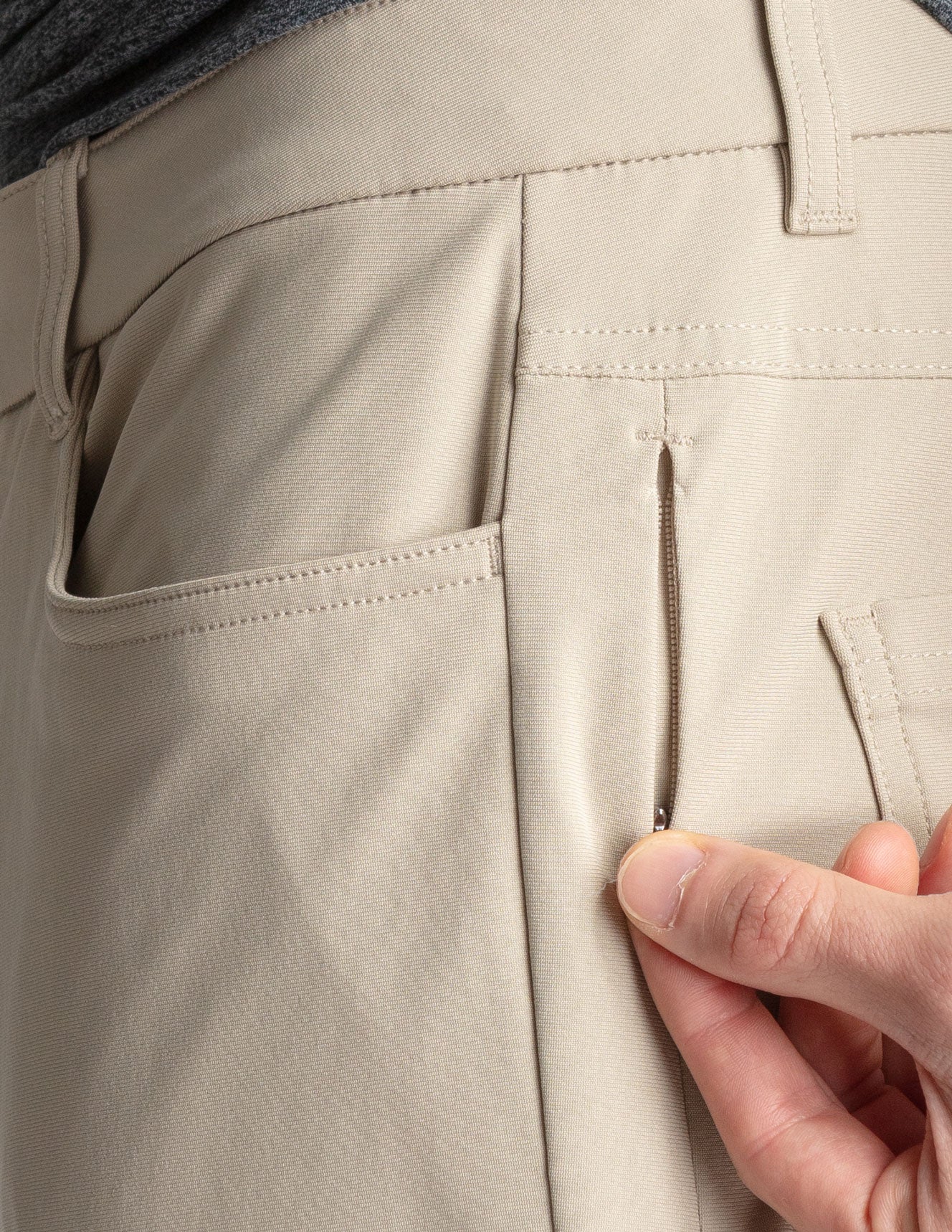 5-Pocket Tech Pants - Khaki - Relaxed Fit